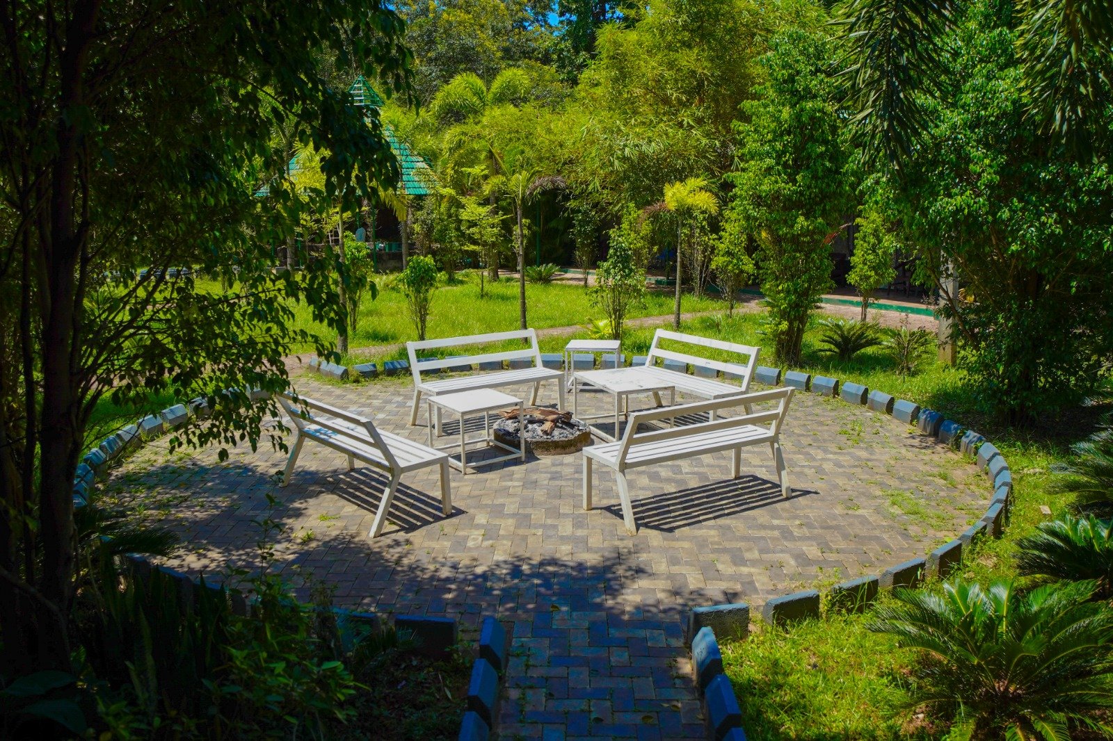 d7b15564-b7d6-4544-83f2-5e0fe03c6494