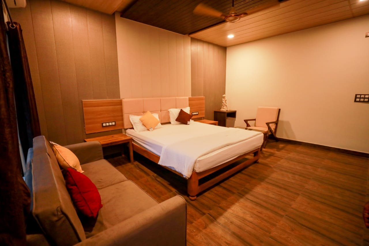 e8eef1c9-3c7c-4404-a329-7de019137758